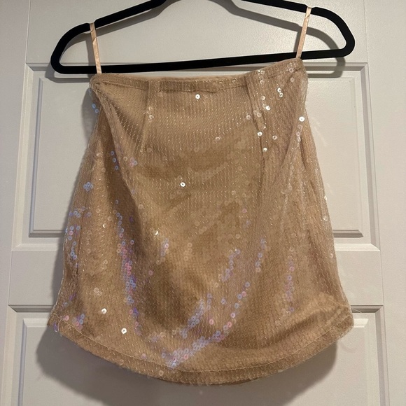 Boohoo Nude Sequin Shirt Dress & Curbed Hem Mini Skirt Two-piece Set - Picture 9 of 11